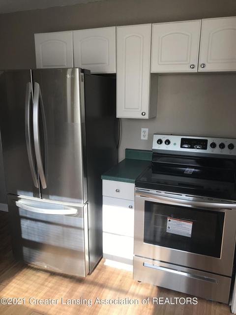 2115 Cooper Ave, Lansing, MI 48910 photo 16