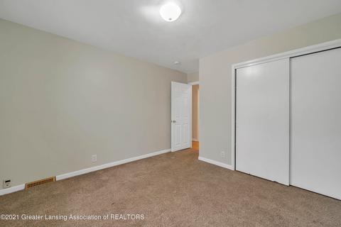 5832 Montebello Ave, Haslett, MI 48840 photo 15