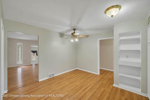 5832 Montebello Ave, Haslett, MI 48840 photo 13