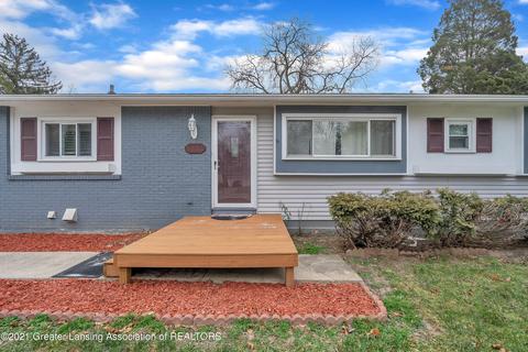 5832 Montebello Ave, Haslett, MI 48840 photo 4