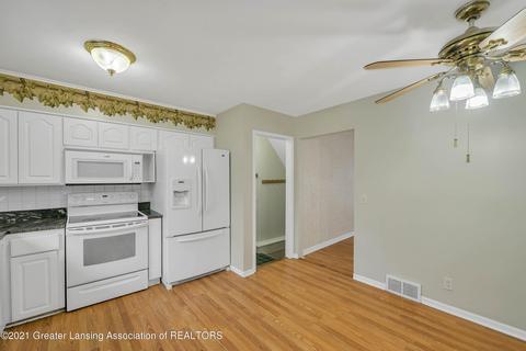 5832 Montebello Ave, Haslett, MI 48840 photo 12