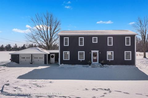 266 E St Charles Rd, Ithaca, MI 48847 photo 3