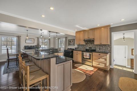 266 E St Charles Rd, Ithaca, MI 48847 photo 15