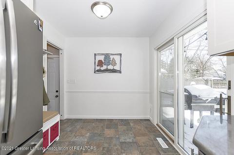 3400 Sunnylane, Lansing, MI 48906 photo 8