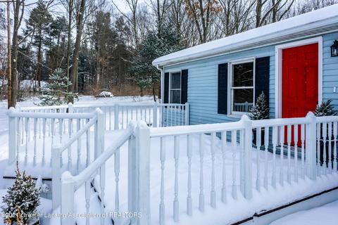 9955 Stoll Rd, Haslett, MI 48840 photo 4