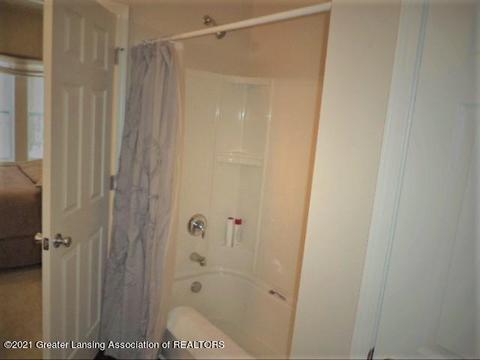 1120 River Oaks Dr, Dewitt, MI 48820 photo 30