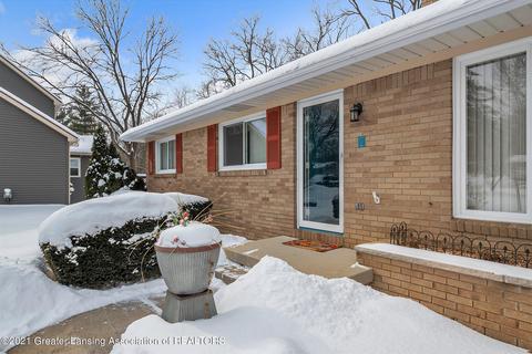 1306 Sandhill Dr, Dewitt, MI 48820 photo 6