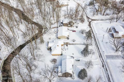 1306 Sandhill Dr, Dewitt, MI 48820 photo 56