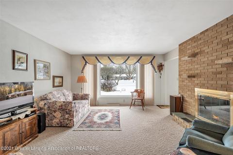 1306 Sandhill Dr, Dewitt, MI 48820 photo 12