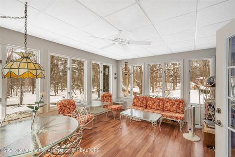 1306 Sandhill Dr, Dewitt, MI 48820 photo 21