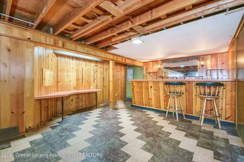 122 E Syringa Dr, Lansing, MI 48910 photo 8