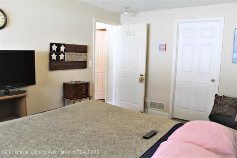 2575 Limerick Cir, Holt, MI 48842 photo 34