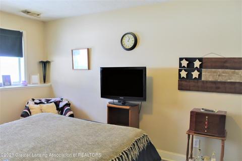 2575 Limerick Cir, Holt, MI 48842 photo 35