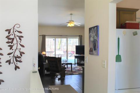 2575 Limerick Cir, Holt, MI 48842 photo 9