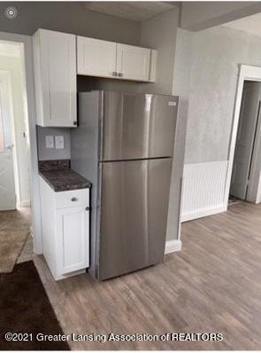 915 E Csar E Chvez Ave, Lansing, MI 48906 photo 2