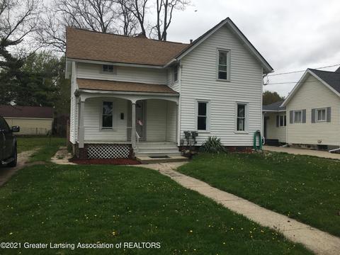 609 E Oliver St, Owosso, MI 48867 photo 1