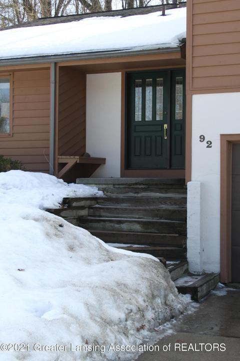 92 E Newman Rd, Williamston, MI 48895 photo 2