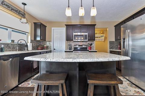 1121 Cobblestone Ct, Williamston, MI 48895 photo 9