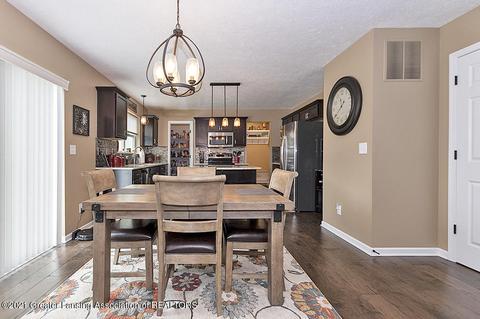 1121 Cobblestone Ct, Williamston, MI 48895 photo 5