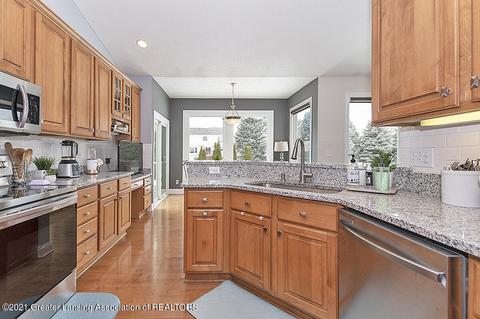 12720 Paradise Dr, Dewitt, MI 48820 photo 10