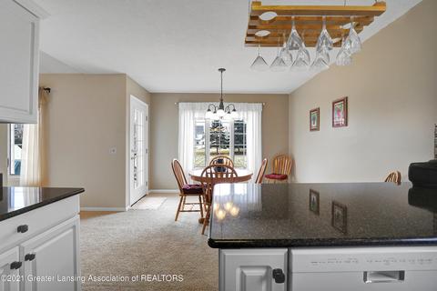 3301 Hollow Spring Dr, Dewitt, MI 48820 photo 15