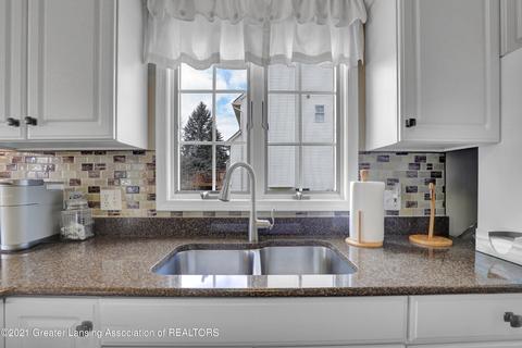 3301 Hollow Spring Dr, Dewitt, MI 48820 photo 17
