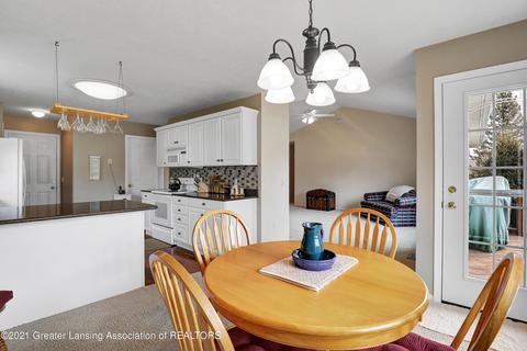 3301 Hollow Spring Dr, Dewitt, MI 48820 photo 12