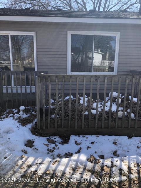 4124 Heathgate Dr, Lansing, MI 48911 photo 2