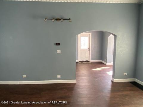 431 N Main St, Fowler, MI 48835 photo 7