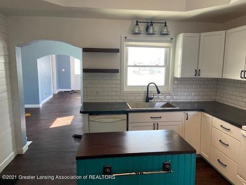 431 N Main St, Fowler, MI 48835 photo 11