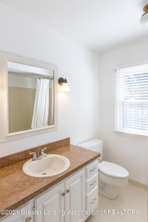 2153 Long Leaf Trl, Okemos, MI 48864 photo 41