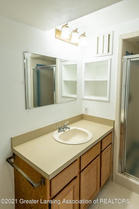 2153 Long Leaf Trl, Okemos, MI 48864 photo 27