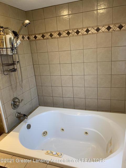 1287 Exchange St, Owosso, MI 48867 photo 12