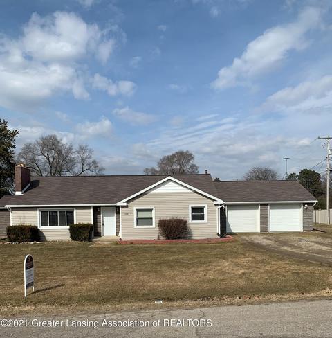 1287 Exchange St, Owosso, MI 48867 photo 1