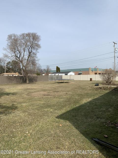 1287 Exchange St, Owosso, MI 48867 photo 16