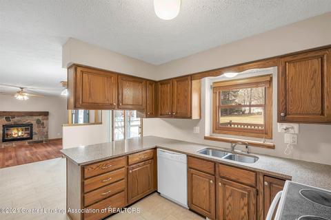 707 Lehigh Dr, Dewitt, MI 48820 photo 12
