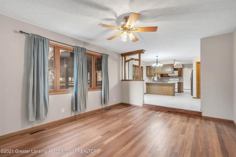 707 Lehigh Dr, Dewitt, MI 48820 photo 21