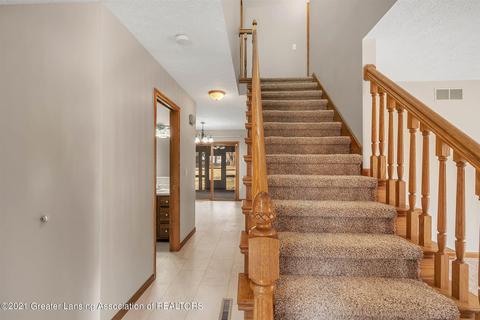 707 Lehigh Dr, Dewitt, MI 48820 photo 6