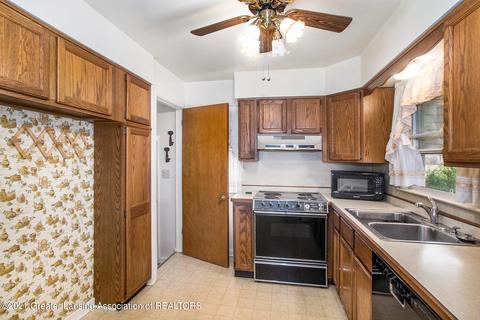 781 Fitting Ave, Lansing, MI 48917 photo 10