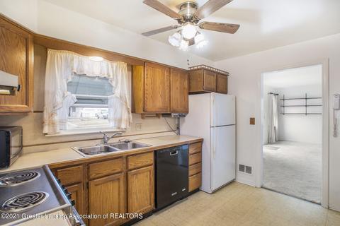 781 Fitting Ave, Lansing, MI 48917 photo 9