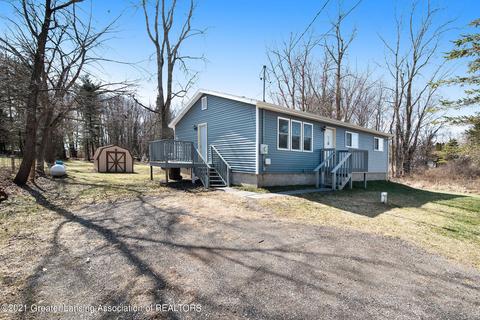6717 Lansing Rd, Perry, MI 48872 photo 3