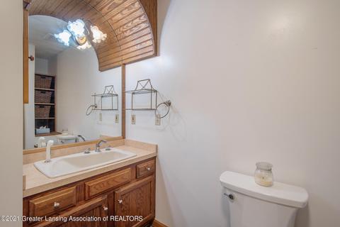 10162 W Herbison Rd, Eagle, MI 48822 photo 20