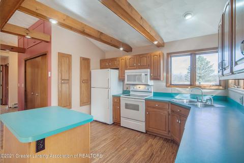10162 W Herbison Rd, Eagle, MI 48822 photo 16