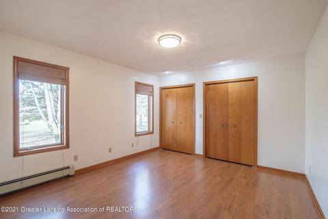 10162 W Herbison Rd, Eagle, MI 48822 photo 23