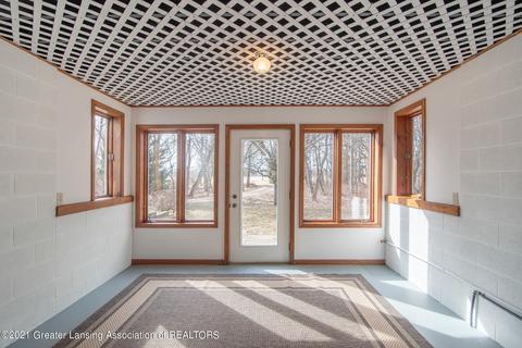 10162 W Herbison Rd, Eagle, MI 48822 photo 31