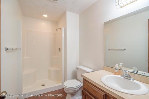 10162 W Herbison Rd, Eagle, MI 48822 photo 24