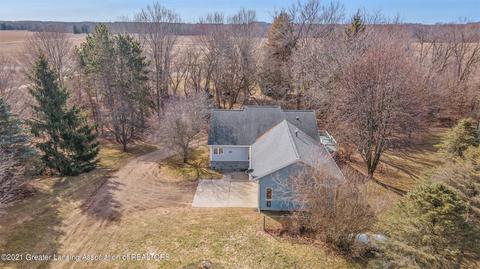 10162 W Herbison Rd, Eagle, MI 48822 photo 2