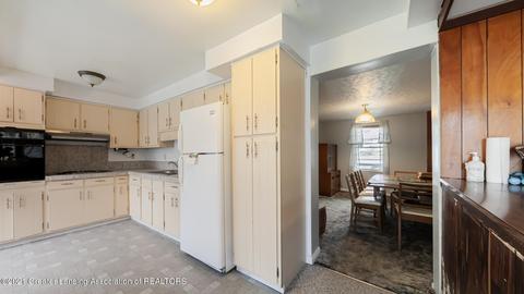2189 Phillips Ave, Holt, MI 48842 photo 11