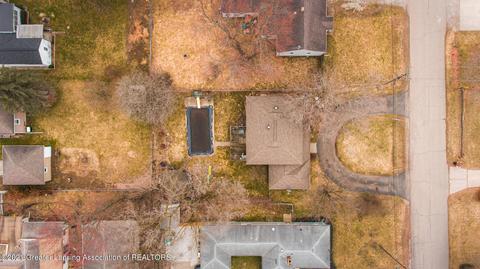 2189 Phillips Ave, Holt, MI 48842 photo 2