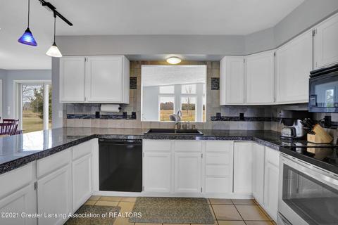 6510 W Howe Rd, Dewitt, MI 48820 photo 13